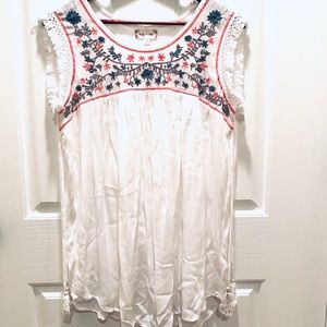 Bailey + Chloe embroidered boho tassel blouse